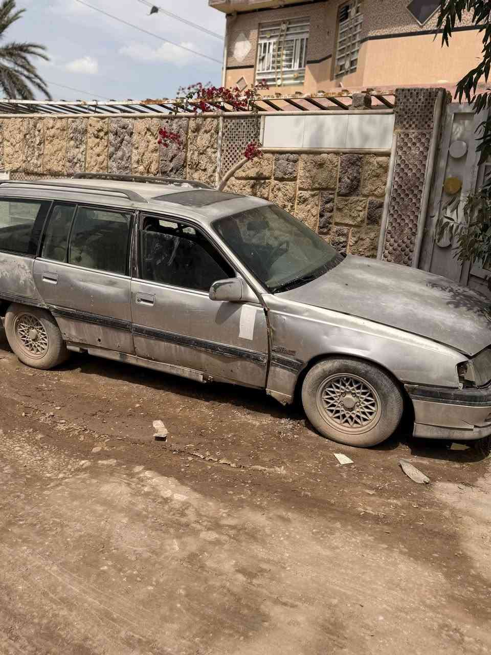 اوبل اوميكا ستيشن موديل ١٩٩٣رقم كربلاء باسمي رقم الماني كير ومحرك ونجي فقط المحرك كايم السعر ١٣ورقه وبيها مجال للشراي


**إذا كنت صاحب هذا الإعلان وتريد حذفه لأي سبب، رجاءا أرسل رسالة إلى الدعم الفني**