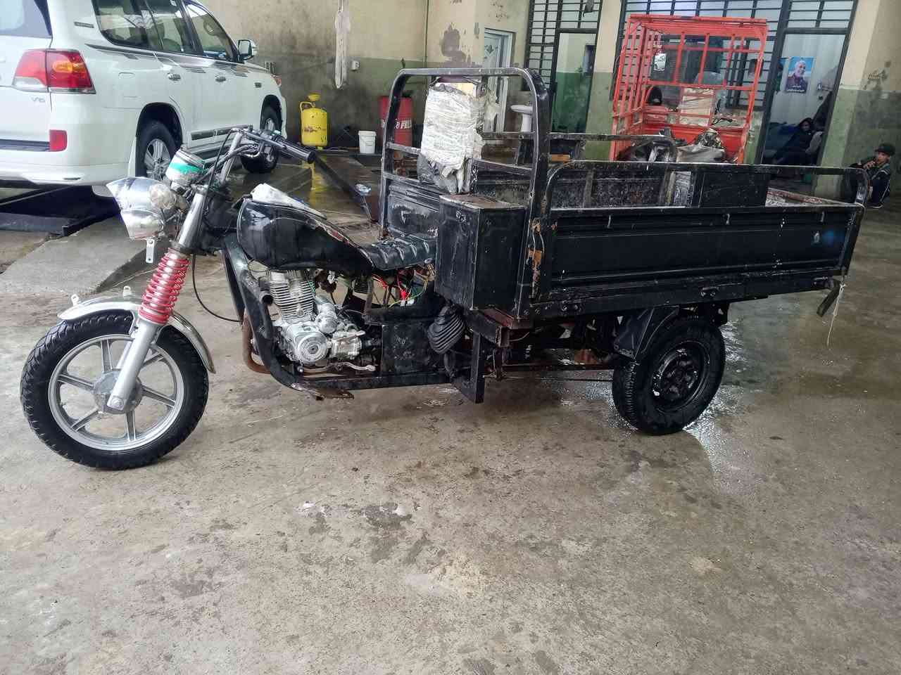 ستوتة صقر موديل/2017/وراق صليه العنوان بغداد مدينة الصدر ***********
