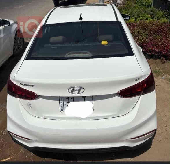 سلام عليكم للبيع
سياره اكسنت موديل 2019 خليجي فول موصفات

رقم بغداد الجديد سونار داخل المنشور
العنوان بغداد المشتل 
السعر 123ورقه

الاستفسار على رقم ***********
