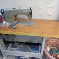 مستخدمات نظافة