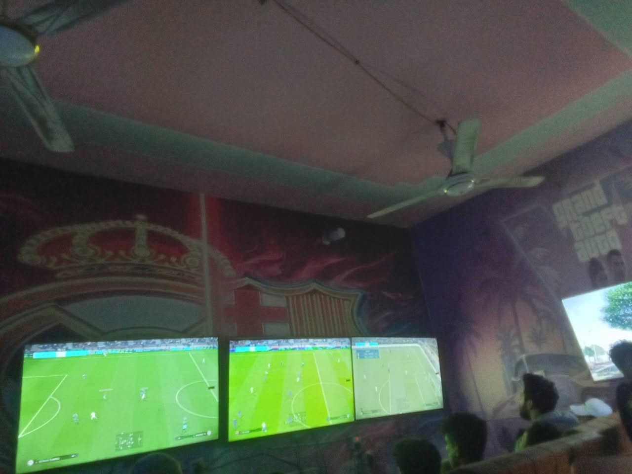 السلام عليكم مولد بانزين  لى بيع من 10لى 12 امبير سبب للبيع اريد اجيب  اكبر مثل ما موضح بل فديو مشغل عليه هذا المحل


**إذا كنت صاحب هذا الإعلان وتريد حذفه لأي سبب، رجاءا أرسل رسالة إلى الدعم الفني**