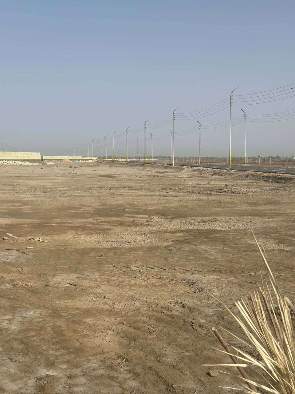 قطع سكنيه بموقع مميز وخدمات كامله من الماء والكهرباء شوراع مبلطه بعرض ١٥ متر اناره ليليه  مدارس داخل الموقع
يوجد اقساط اقساط ونقدي الاسعار مناسبه للاستفسار خاص او اتصال 📞 *********** او واتساب 
الموقع الديوانية قرب حي الفرات
