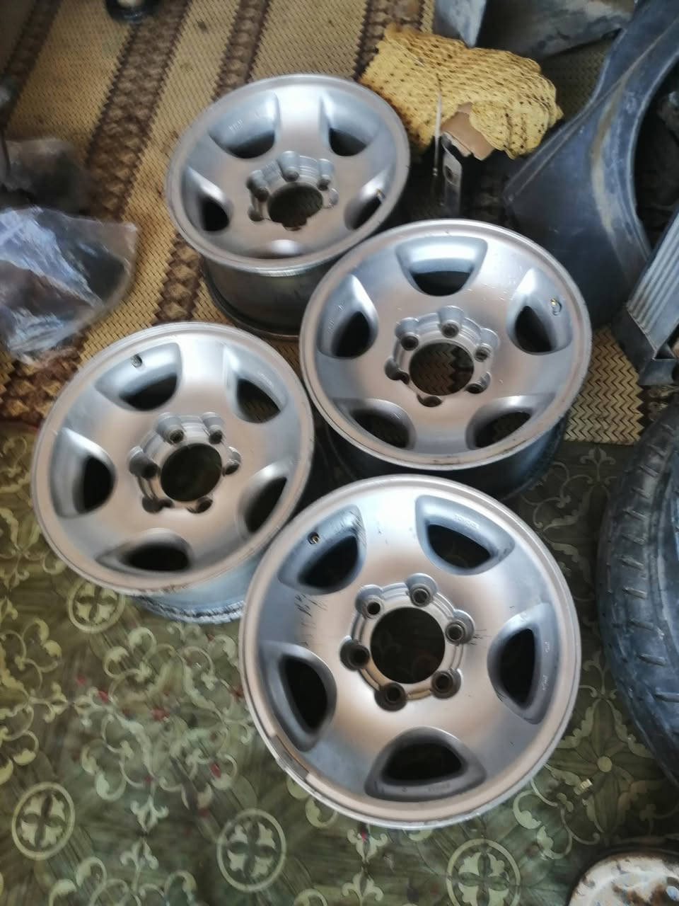 تخم ويل لاندكروز حجم ١٦ مكاني العماره ***********
