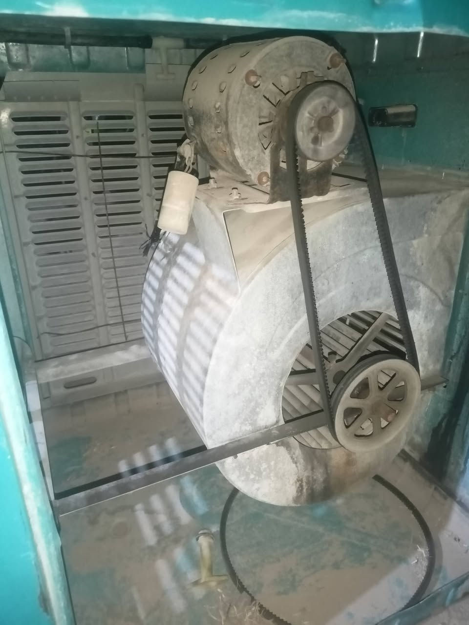 مبردة للبيع اخت جديده شرط هواها ثلج وعاليه
سعر75 بيها مجال نظيفة بمعنى الكلمه  هاتف واتساب ***********
