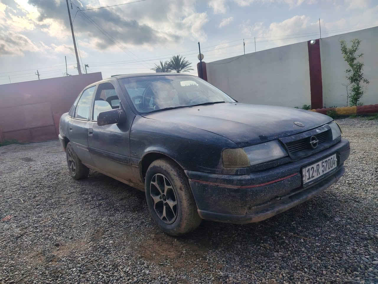 سياره اوبل فكترا
رقم نينوى انكليزي
محرك كير جديد
المكان موصل ناحية القياره قريه الاجمسه
***********
