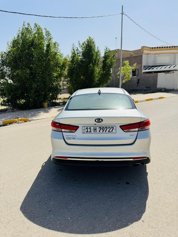 كيا اوبتما ٢٠١٦
السلام عليكم 
كيا اوبتما ٢٠١٦
رقم بغداد تحويل مباشر 
سياره فول عدا الفتحه مواصفات EX
بصمه 
داخل جلد 
كشنات تحكم كهرباء وتدفئة 
مري شفط اشاير مري 
بقيه مواصفات معروفه 
سياره بامريكا بيه جاملغ خلفي جه سايق صبغ
وباب الصدر الأيمن كلير 
بالعراق صار بيه قطعتين جاملغ وبنيد 
أبيع اربع قطع سونار مرفق بالصور 
محرك ٢٤٠٠ مفتوح معلى كازكيت 

سعرها 114$ بيه مجال 
بيع او مراوس حسب القناعه

***********
