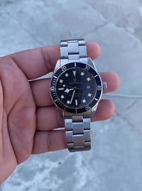 ساعات • للبيع