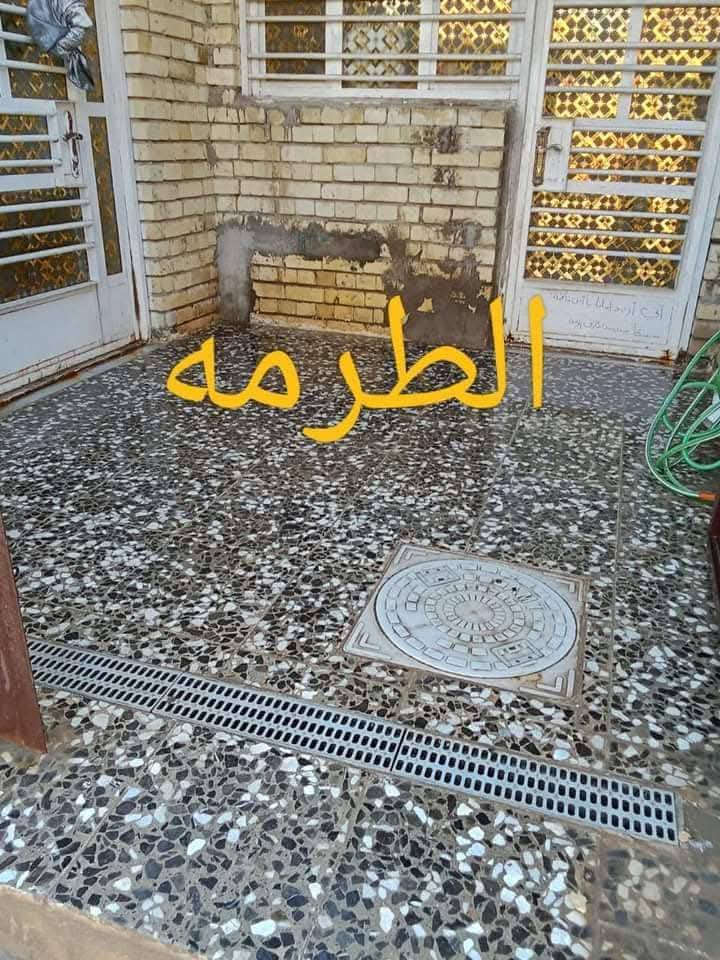 بيت للبيع طابقين زراعي قرار 117
105م واجهه 7م نزال 15م بيت نضيف بناء 2022
استقبال + مطبخ +حولي + غرفه نوم +مناور عدد 2 + حمام مشترك/ 
طابق الثاني 
غرف نوم عدد 2 + حولي + حمام مشترك  الغرفه الثانيه والبيتونه السقف ساندويج السطح اشتايكر
العنوان / شهداء البياع قرب مدرسه الصقور الأهليه ثاني بيت عن الركن عرض الفرع 15م المنطقه كامله من ماء وكهرباء ومجاري  
السعر/ اكتب تم
يجيك على الخاص 
رقم الهاتف /*********** واتساب واتصال
*********** اتصال
