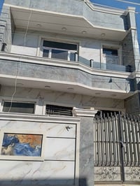للبيع  بيت ١٠٠ متر طابقين واجهه ٦وربع البعيثه السلطان المثلث الذهبي سن...