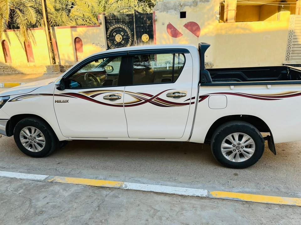 السلام عليكم
تويوتا هايلوكس 2024 كويتي الساير للبيع السياره فول مواصفات ماشيه 16 الف اوتوماتيك مذهب سنويتها للـ 2029 مكفوله كفاله عامه مواصفاتها
✅ رقم بغداد المرغوب
✅ تحكمات ستيرن جهتين
✅ شاشه بلوتوث وابل كاربلاي
✅ تبريد لمس بيانو
✅ قطعتين تبريد
✅ 6 سماعات
✅ كشنات وارضيه مدوشمات درجه اولى+شكو شي بداخل السياره مغلف
✅ مذهبه اصل
✅ خمسه ويل كب
✅ تايرات جدد شرط مال الشركه 
✅ كامره خلفيه
✅ حساسات خلفيه
وبعد بيها هواي مواصفات السعر خاص وتفاصيل اكثر 
***********
مكاني ناصريه سوق الشيوخ
