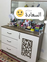 ميز تواليت • نظيف • عرض ١٠٥