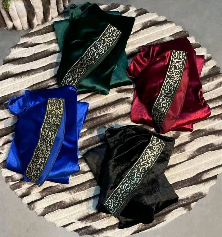 الشغل العربي بيدي روحانيات رمضان بشكل خطير❤️
الموديل💫✨دريس قطعتين بحزام مزود شريط جولد دهبى وهم بجد👌👌  

الماتريال💫✨ قطيفه فرنساوي مستورد عالى الجودة💯💯

المقاس💫✨ون سايز تلبيس ل85ك مرتاح👌👌

السعر💫✨


**إذا كنت صاحب هذا الإعلان وتريد حذفه لأي سبب، رجاءا أرسل رسالة إلى الدعم الفني**