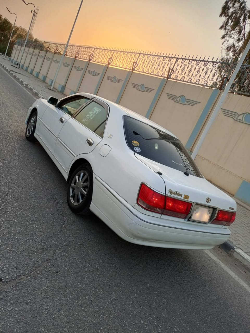 كفاله ملكه دقمتين كريستال مدفوع جمرك وضريبه باقي على الرقم ما عليها اشاره حجز سياره جديده ديفوار الصغير السعر 110 بيها مجال مكاني ديوانيه غماس مراوس حسب القناعه اتصلي بي خير وتدلل رقم الهاتف ***********
