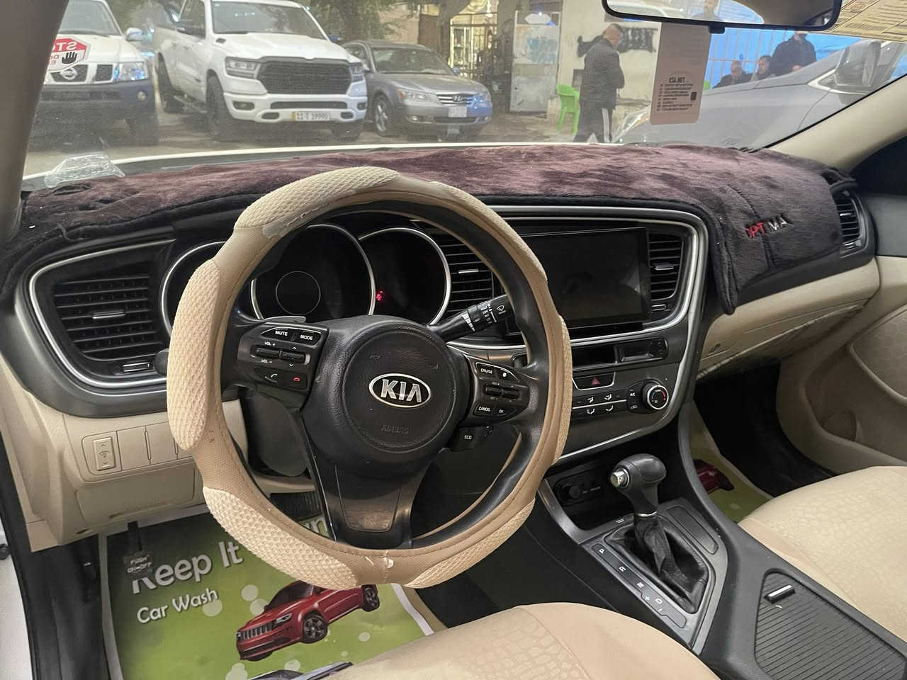 السلام عليكم للبيع اوبتما 2015 خليجي 

مكينة 2000 دوش المرغوبة مكفولة من التنقيص والتبخير

كير 6 نمر مكفول

تبريد ثلج ❄🧊

ماشية 200 KM حقيقي 

موصفات السيارة

1تبريد قطعتين + تبريد ابيانو + تبريد منفصل مناخين

2فول تحكمات ستيرن 

3اشاير بل مرئي + المرئي 

 4شاشة ايباد كار بلي

8 نظامABS + كزوز قفل السرعة + نظام ECO اقتصادي

9 حساسات خلفية

10 بك لايت لد + لد امامي خلفي

12 5 ويل كب + تخم تاير جديد + ويل 17 

( السيارة بيها  صبغ جاملغ امامي + بنيد امامي  جاملغ خلفي رش  + بدون دواخل) 

لغود + شواصي + تكم + حوض مكفول 

(رقم بغداد  + سنوية  جديد) 

مكاني هيت الانبار

السعر 115وبيها مجال للطيبين

***********
