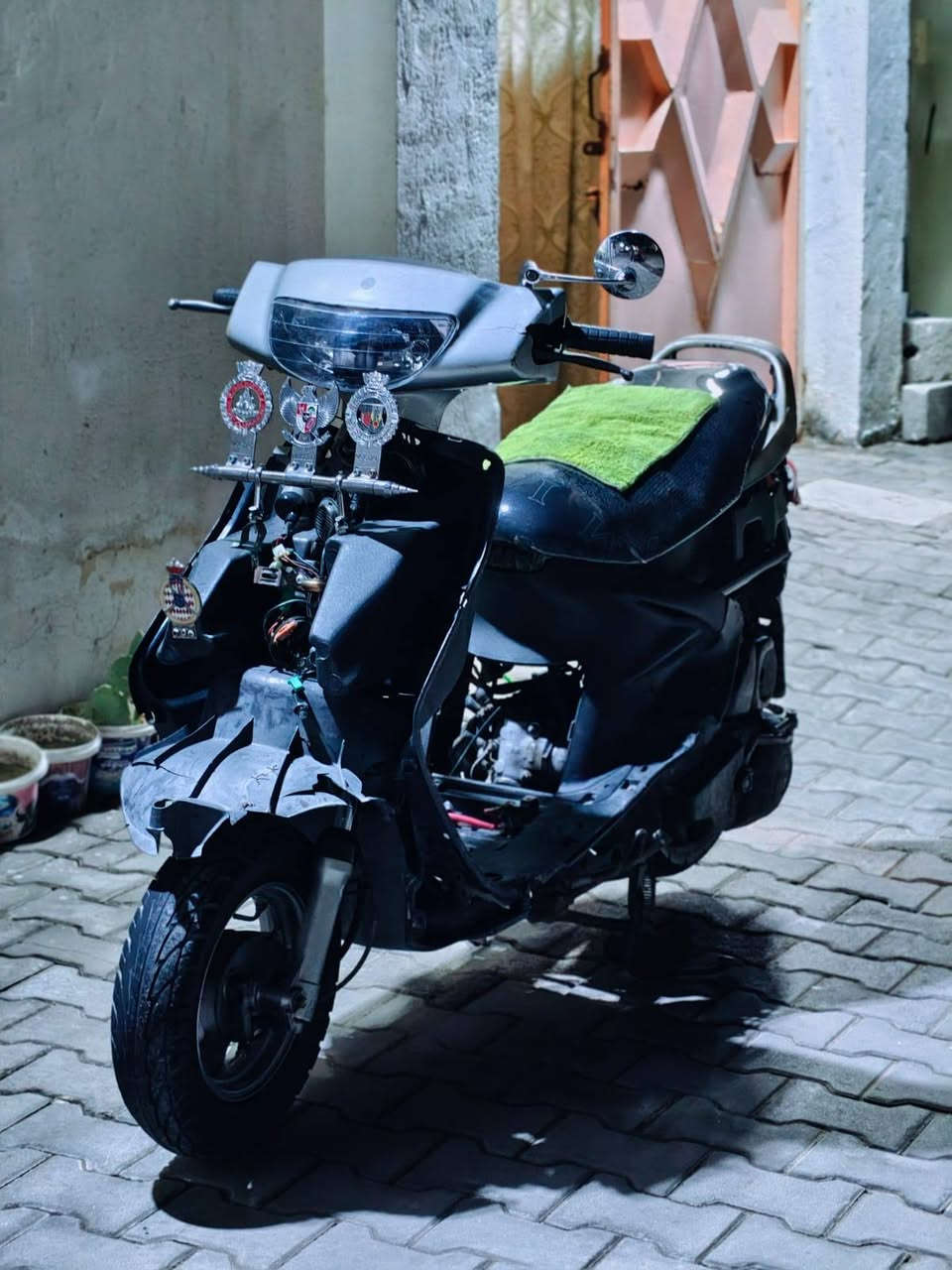 سلام عليكم دراجه للبيع فراشه جاهزه مكينه ناعمه تخبل مكان نجف الشراي يتصل ***********
