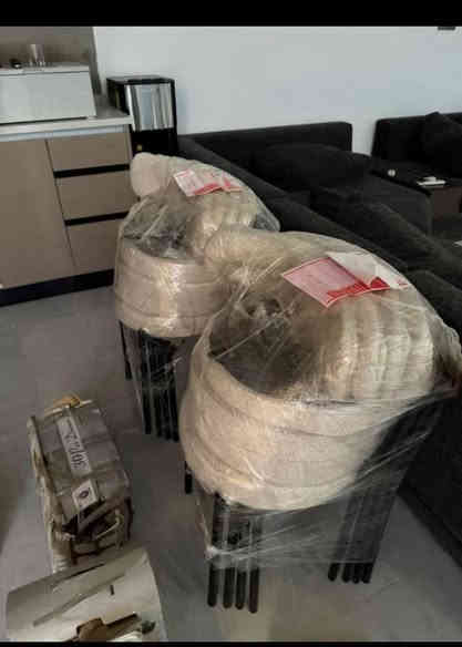 للبيع بعض الصور حقيقية من بيت الزبائن 
سعر السيت 50 الف جديدات
التيبل لام 40 الف
السرير 175 الف
خزانة متعددة الاستعمال 150 الف
ميز مرايا مع طابورية 125الف
ميز طعام مع 4 كراسي 150 الف
جزامة او كونسول 125الف
كنتور 4 باب 285 الف
اي استفسار دزولي طلب صداقة واني اتواصل وياكم او واتساب على الرقم ***********🌹
