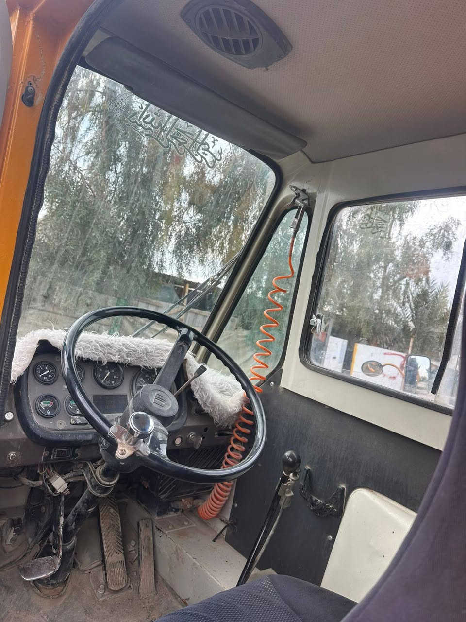 السلام عليكم 
كرين 50 طن للبيع 
جاهز من كل نقص كفاله عامه مكينه لاصرف لاتبخير 
تحويل مباشر 
السعر 7 وبي مجال بسيط
العنوان بغداد الغزالية 
لل استفسار 
***********
***********
