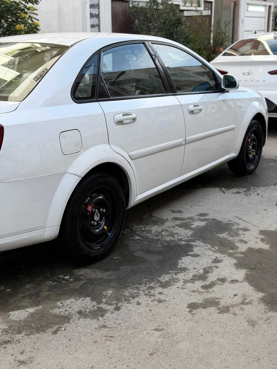 اوبترا ٢٠١١ الشركه العامه بيه صبغ جامرلغات اماميه اثر شخوط بدون دواخل محرك وكير وحداديه وتخم تاير كله مكفول المكان بغداد الشعب السعر ٧٥ وبيه مجال قليل الاصال ***********
