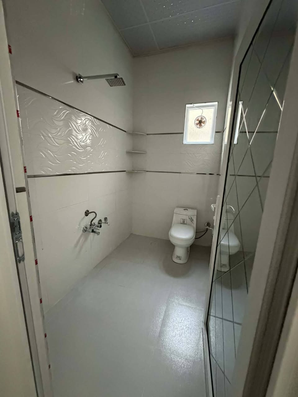 بيت للبيع المساحه 100 طابقين زيرو تسليم فوري بنأء مهندس 
حي السماح التسعين قرب جامع فاطمة الزهراء 🏡🏡🏡🏡🏡
للاستفسار مراجعةمكتب عمر للعقار حي الاركان شارع 20 🏡 
*********** أبو اياد 
*********** أبو اياد
 بنأء واشراف وتنفيذ
