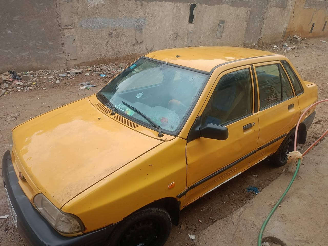 السلام عليكم سايبه مديل11مصفره  من كلشي بيه خياس بشاصي راعيه موجود بغداد الكماليه سعر20ورقه ***********
