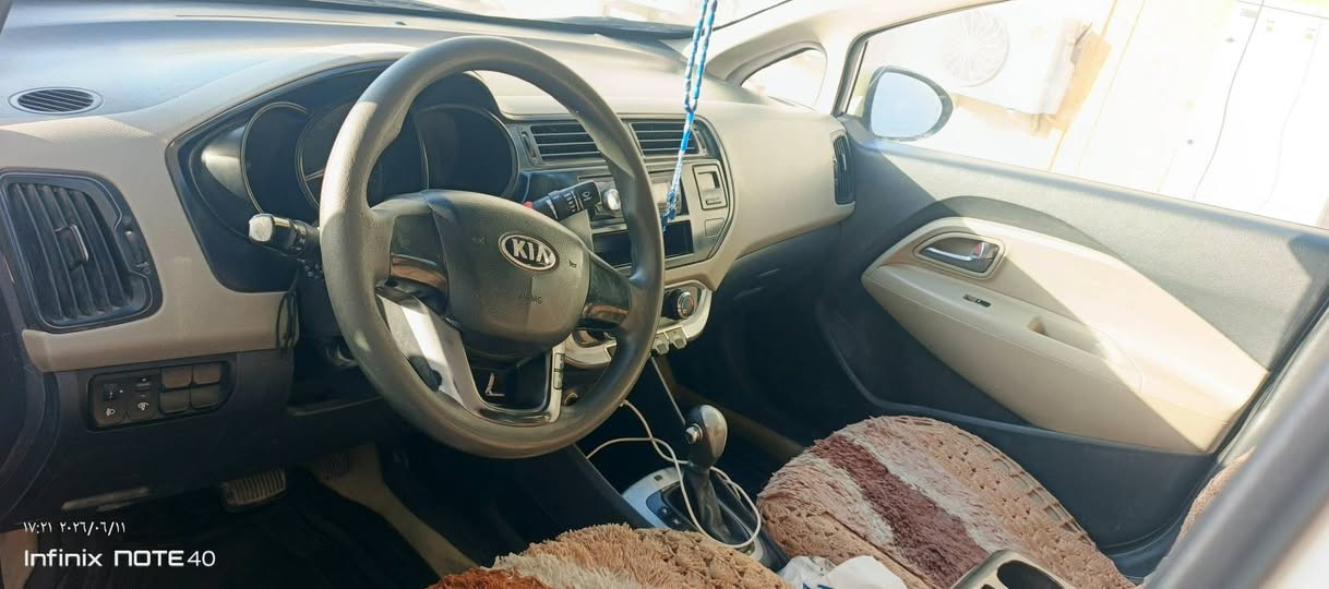 السلام عليكم كيه ريو مديل 13خليجي بسمي سعر ٧٥تواصل على رقمي ***********

