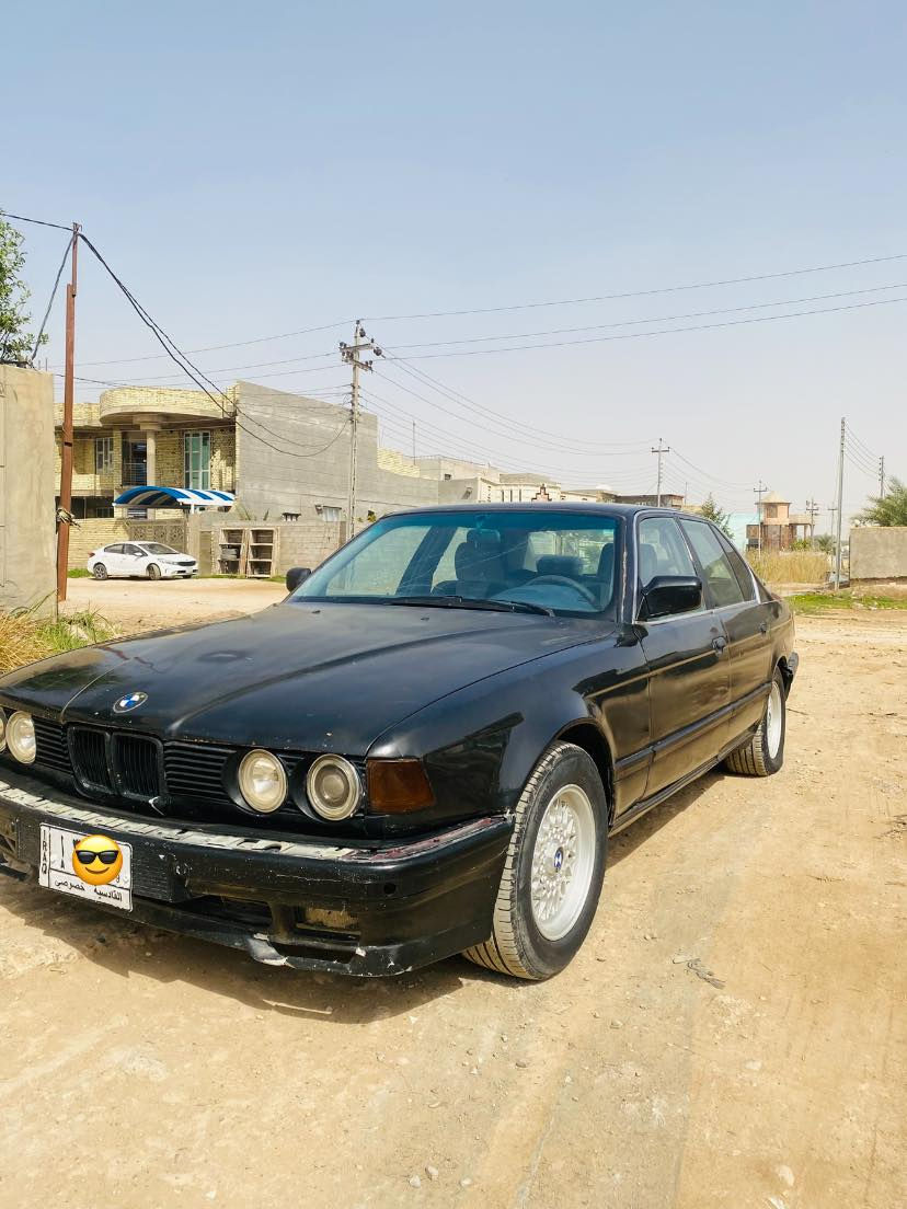 تحية طيبة
للبيع  735  BMW  
كير مكينة حدادية تخم تاير جاهزه على اخر شىء
رقم قادسية بأسمي  تحويل او وكالة 

منظومة غاز بيه 
لايت زنون 

سياره جاهزه ماتحتاج مصروف 

العنوان :. واسط الزبيدية 
للاستفسار :. 

***********
***********

