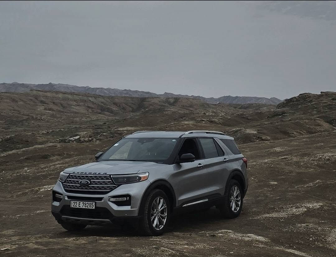 سلام عليكم
للبيع فورد اكسبلور موديل 2020 
  فئة LIMITED
فور ويل 4×4
حجم المحرك 2300 تیربو 
ماشية 224
مکینه وگیر مكفولات 
سيارة مابيها كل نقص 
سيارة عالية وعائلية 
تدفئة تبريد كشنات ستيرن 
تشغيل عن بعد كامرات حساسات  
كشنات منفصل VIP ومواصفات عالمية
السعر 198 $
سونار مرفق
مكان السيارة واسط / بدرة 
***********
***********
