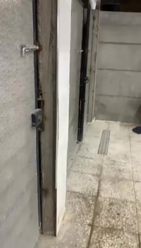 مساحه 144ع ساحه طابقين ونص بناه 25 قطاع 55قرب  العماره البرتقاليه 0771...