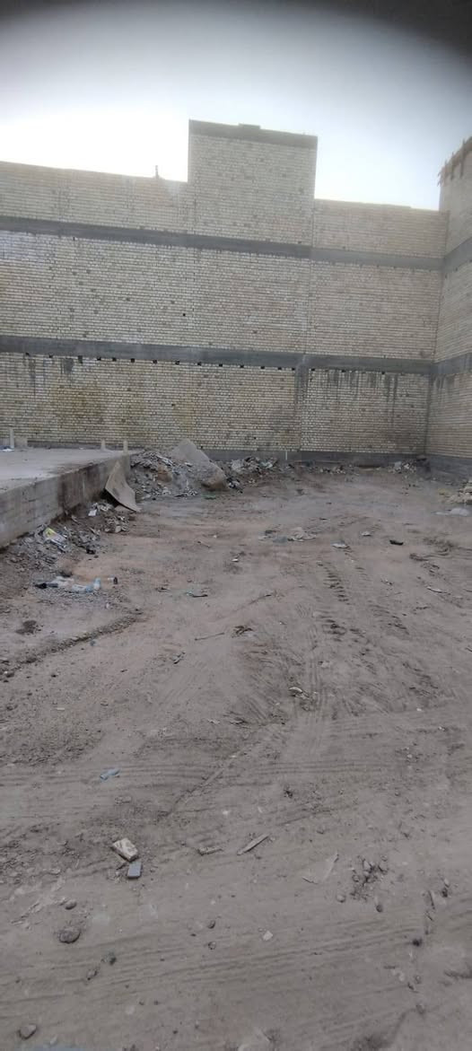 السلام عليكم قطعتين ارض زراعيه قرار محكمة 25 سبع ابكار شارع المعارض قرب كلية القانون قريبه على الشارع العام  بظهر معرض الشمس
90 متر   واجهه 6 نزال 15
 75 متر  واجهه5 نزال 15 مبني رفت. منظومه مجاري منظومه ارضه 

  
للاستفسار ***********
