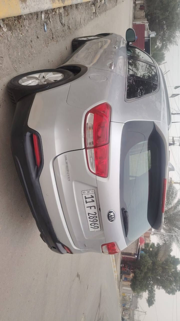 سلام عليكم ورحمة الله وبركاته عندي سورنتو البيع 2016 رقم بغداد عارضه 145 وبيه شويه مجال حادث جاملغ وبنيد الباقي بدون فتح بيه رشات صبغ بدون دواخل حساسات بل دعاميه خلفيه وأماميه 4 سلندر 5 راكب والكشن لاخير مشيول  داخل حلو مرتب ولا شگ ولا شخط ولا وصخ كير محرك حداديه خيرمن سياره جديده معنه كلمه الله سياره ما متعوبه سياره جديده مكان سياره بغداد الشعب خلف محطة سما بغداد ***********
