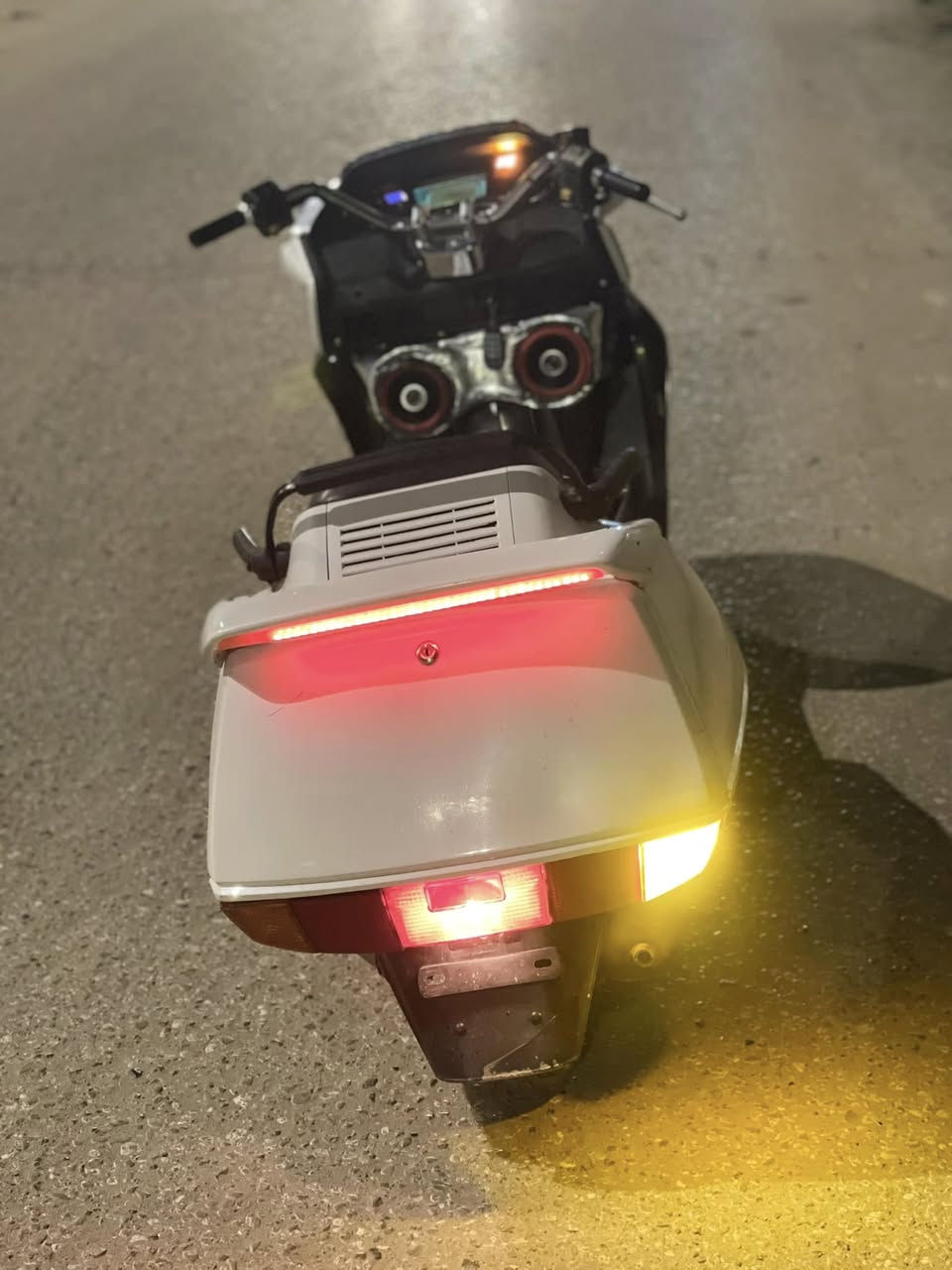 سلام عليكم شباب فيوجن للبيع دراجة كفالة عامة مكينة خير من الله شلعة ومعدل فوول لاتنقيص لاتبخير دراجة مال جناي شراي يراسل واتساب وبخدمتك ***********
