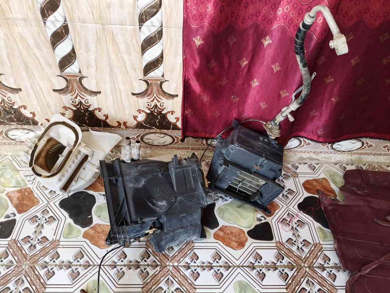 سلام عليكم تفصيخ جمره ٢٠٠٤ ضفيره بلاديه كشن ودرع ودواخل يسره بلاد صلي شريكه *********** شراي يتصل مكان ميسان لعماره مكلف بنشر
