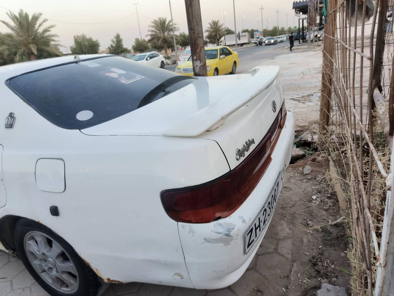 سلام عليكم سيارة لبيع شيزر رقم نجف سعر ٤٠  ورقه بيه مجال كلش سيارة ما عيزه بس تبريد ***********
