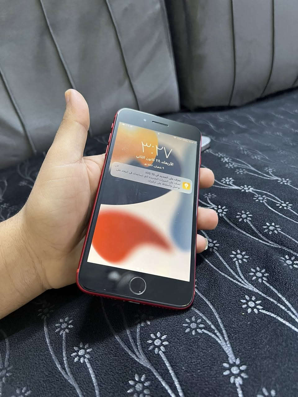 مساء الخير
ايفون 7بلس احمر شرق اوسط A/A نضيف جداً مبدل بطاريه فقط 
ذاكرة 128 بطارية 100 مكفول شبكة اتصال وانترنت وبصمة وكامره  وهزرازات ومايكات كلة مكفول 
100وبي مجال 

ايفون xr محدث 15 برو 
شرق اوسط 
بي رساله بصمة وجة والبطارية 
اللون التيتانيوم 
شبكة اتصال مايكات كلة مكفول  
رايده 200وبي مجال 

كلشي موجود بلسوك بس كلشي ونضافته 
بغداد نفق الشرطة 
***********
