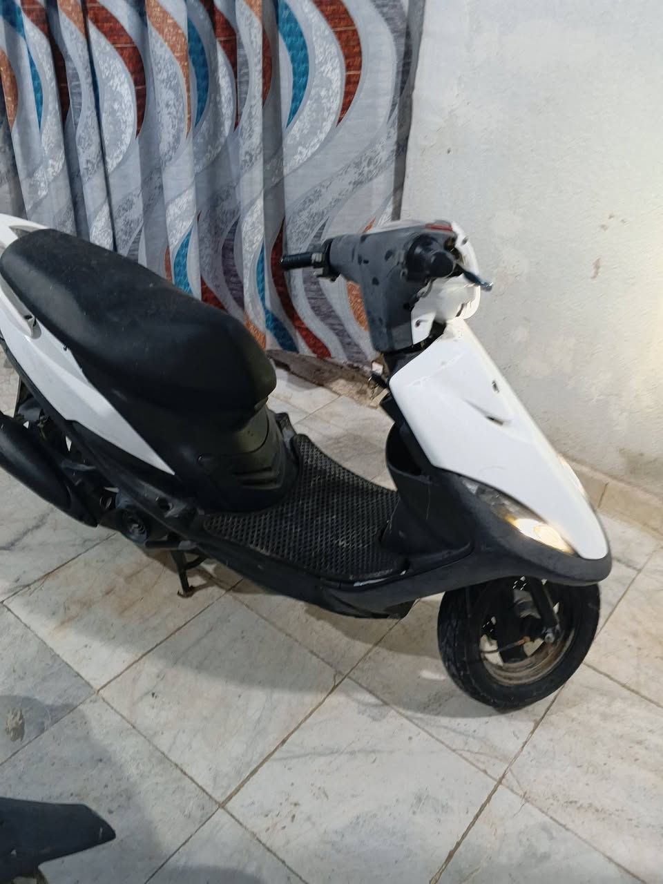 سلام عليكم ماكس عدله شغاله من طول لطول شراي يتصل مكاني ناصريه مركز
السعر 600 بيها مجال 

***********
