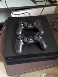 بلايستيشن ٤ • نظيف • دبل جويستك