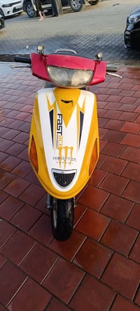 فراشه للبيع  جاهزه من كلشي ماعايزه برغي  وكلشي جديد الدراجه حلوه ونظيف...