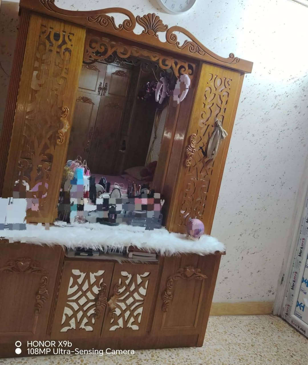 غرفه ابراج نظافه 100بل 100  خمسه ملحق اليحب يجي خاص او يخابر علئ هذا رقم ***********
