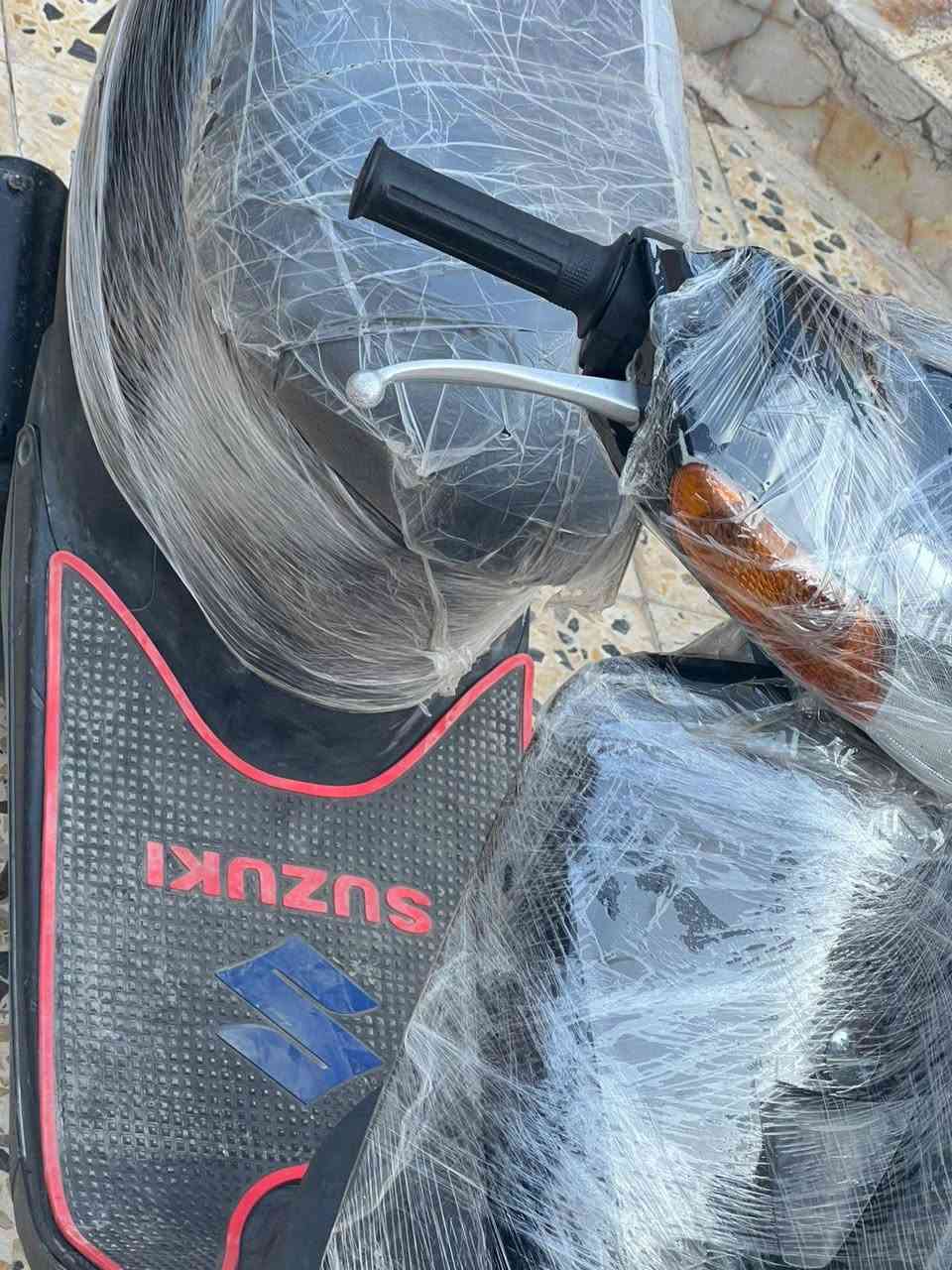 دراجه للبيع ذبانه شرط نضافه ومكينه راقيه  وعل فحص بس كفراتهه شوي تعبانات العنوان ميسان المجر الكبير الرقم ***********
