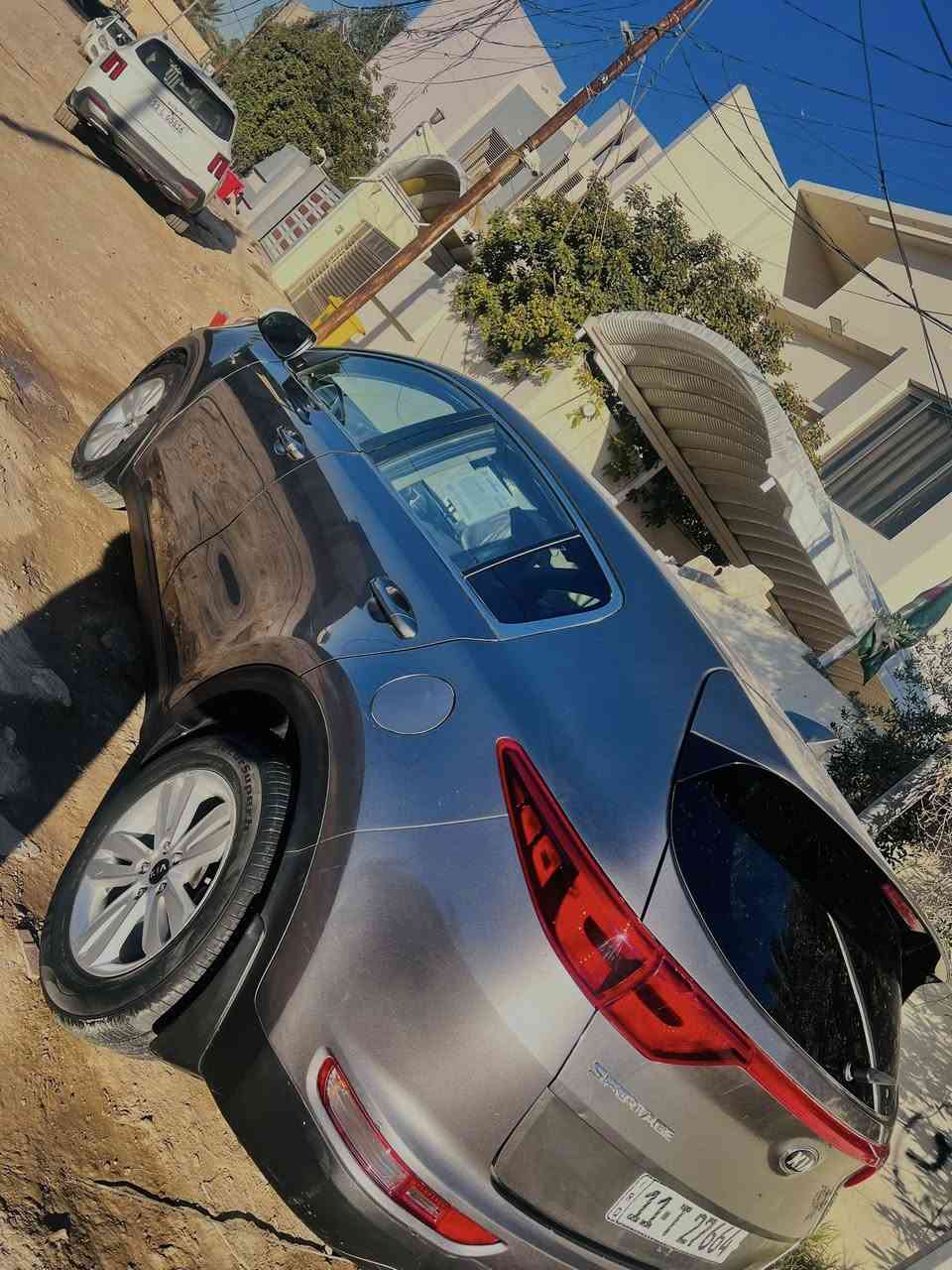 من بعد التحيه الطيبة للجميع
كيا سبورتج موديل 17 وارد امريكي ضربته حلوه وخفيفه للي يحب يعرف حادثه يتواصل وياي مواصفات اعتياديه ماشيه السياره 126 ميل بسمي شخصياً رقم بغداد مكان السياره الديوانية 

سعر // 157 وبيه مجال بسيط  

سياره جاهزه ع اخر حبه من تخم تاير مكينه وكير وحداديه 

للتواصل // ***********
