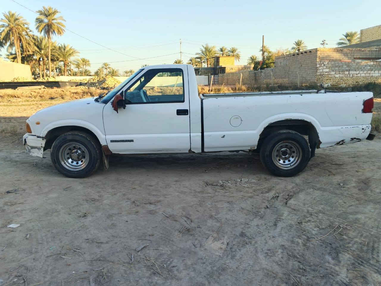 ع بركة الله نبتدأ (بالسلام عليكم ورحمة الله) 

ملاحضه:  للبيع فقط. 

سياره جي ام سي سوناما أمريكي مديل 95 كامله من كلشي حداديه صدر جديد باتري جديد تخم تاير جديد كير جديد محرك كدام عينك شوفه جديد جامه اماميه جديده ستوني شاده كهربائيات كامله نقص مابيهه فقط فيت بم ضعيف وكيج البانزين وسايد بريك ذني خفايف عليك  سياره جاهزه شرط الهزه لايتات اماميه وخلفيه جديده ستوني شادهن السعر 35 وبيه قليل للاستفسار *********** يوجد واتساب
