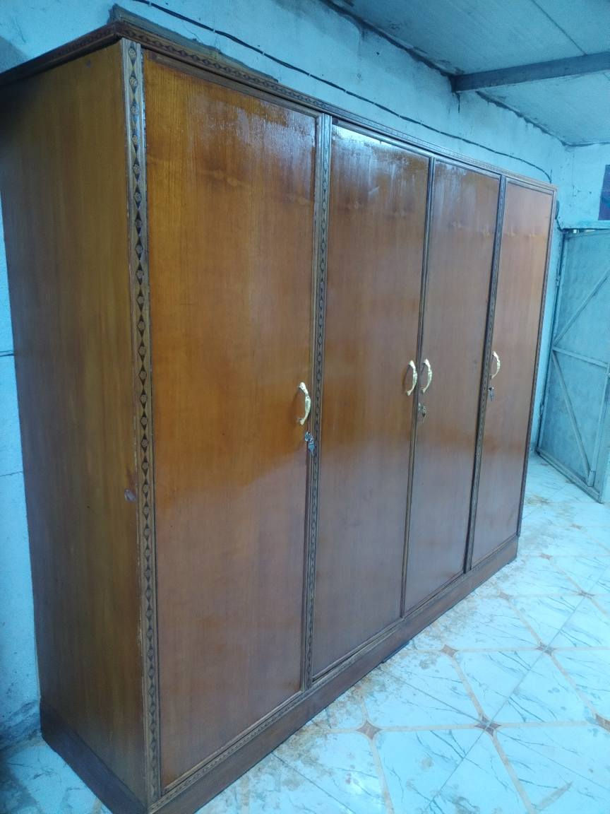 كنتور صاج طول مترين و٤٥س ورتفاع مترين نضيف وجاهز مابي شي ب 210 وبي مجال شراي خاص عنوان ديوانيه عمارات نسيج ***********
*********** ديوانية, القادسية
