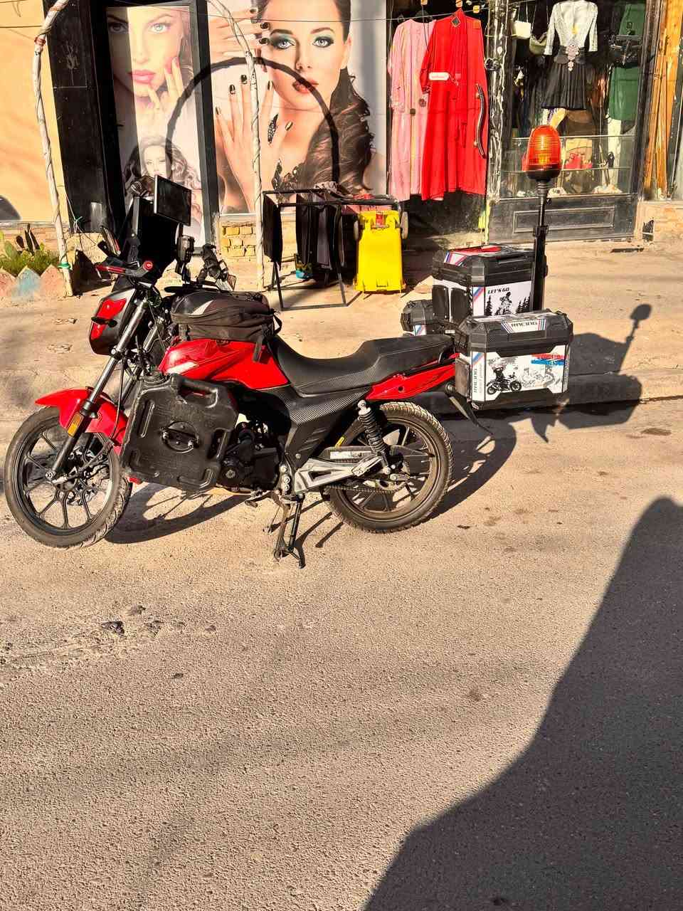 مرقم تحويل ثاني يوم Rk للبيع

ما اكلك واكفه على العراق بس عليها 

إضافات متكدر حتى تحسبهن رح اسولف شياء بسيطه

جنط gs 
سستم سماعات 4 سماعات مضخم 

شاشه Gc المانيه بس الشاشه ب210 

لدات سيزر gr1

صافره إنذار 

نشره 🚨

لاسلكي 

مثبت سرعه 

جلكانات عدد 2 

جنطه تانكي وملحقاتها 

كامرات 

فجوج رايزر 

عمبار gs

وبعد خير من الله 

السعر المطلوب بيها ( 3300 ملاين ) ما تعرف بيهن لا تسئل فدوه العينك الدراجه بعدها زيرو ماشيه 5000 سعر الجديده 3150 يعني الاضافات كلهن حاسبهن الك ب150 (سبب البيع عندي عمليه والله ) 

عنواني بغداد 

*********** بغداد, العراق
