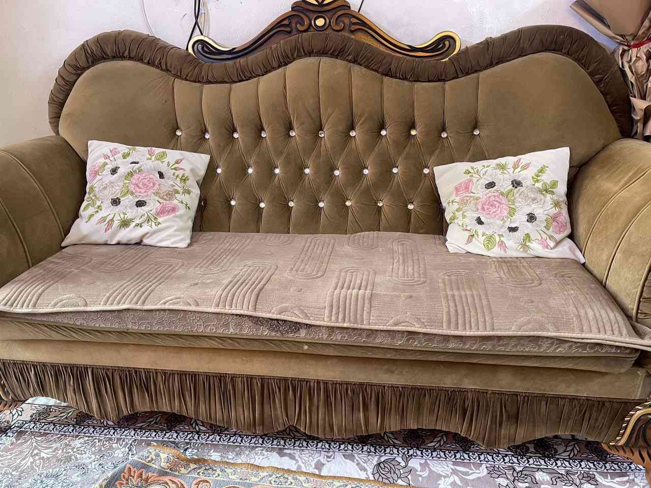 السلام عليكم تخم قنفات للبيع عدد 10 مقاعد المكان اليرموك للاستفسار :
***********
