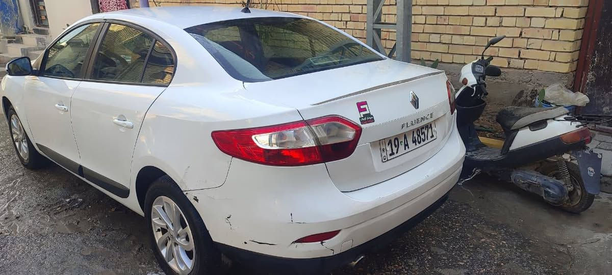 فلونس 2014
محرك 1800 
رقم كربلاء 
مكان السيارة كربلاء 

السعر 60$ قفل 

***********
