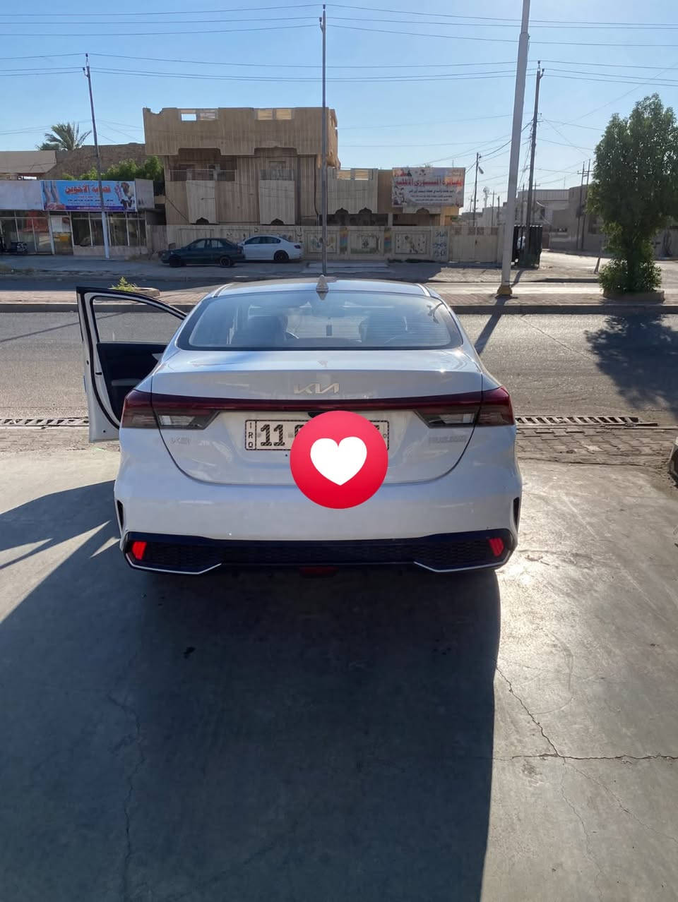 سلام عليكم كي ٣
موديل ٢٢ قطعتين تبريد 

مكفوله والسونار بلمنشور 

 المحرك والكير مكفوله 

مواصفات الكي ٣ معروفه فول

رقم بغداد باسمي تحويل مباشر 

السعر ١٣٠ وبيه مجال للطيبين 

مكان السياره الفلوجه 

الرقم ***********
