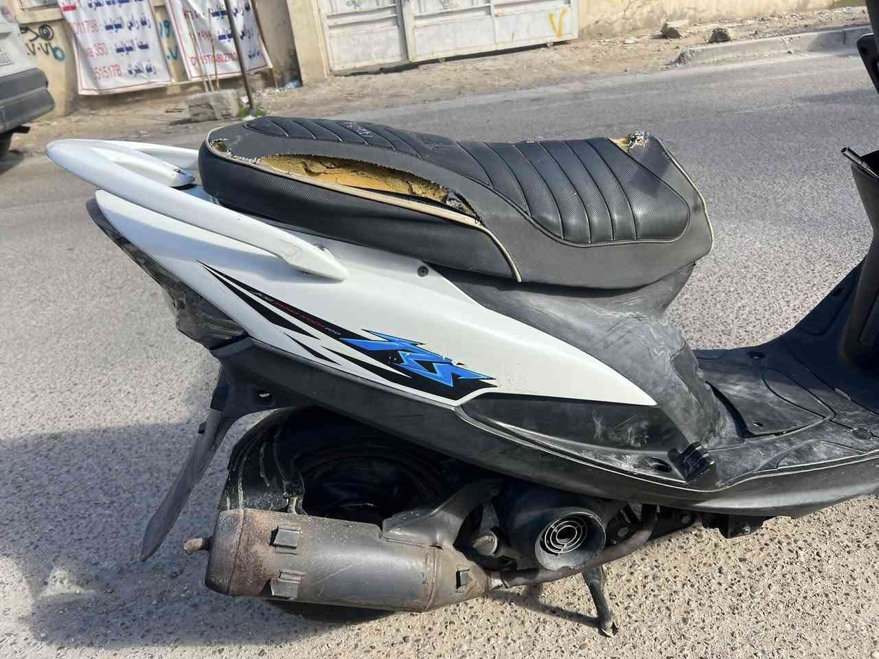 سلام عليكم دراجه ماكس عدله (مكفوله )
مكينة مكفوله من كلشي من نضوح او تبخير او فتح مكينة مامفتوحة نهائيا شلعه معدل الدراجه مكينة خرسه مينسمع صواتها دراجة مال جناي السعر650 مكاني العطيفية او المنصور ***********خط +واتساب
