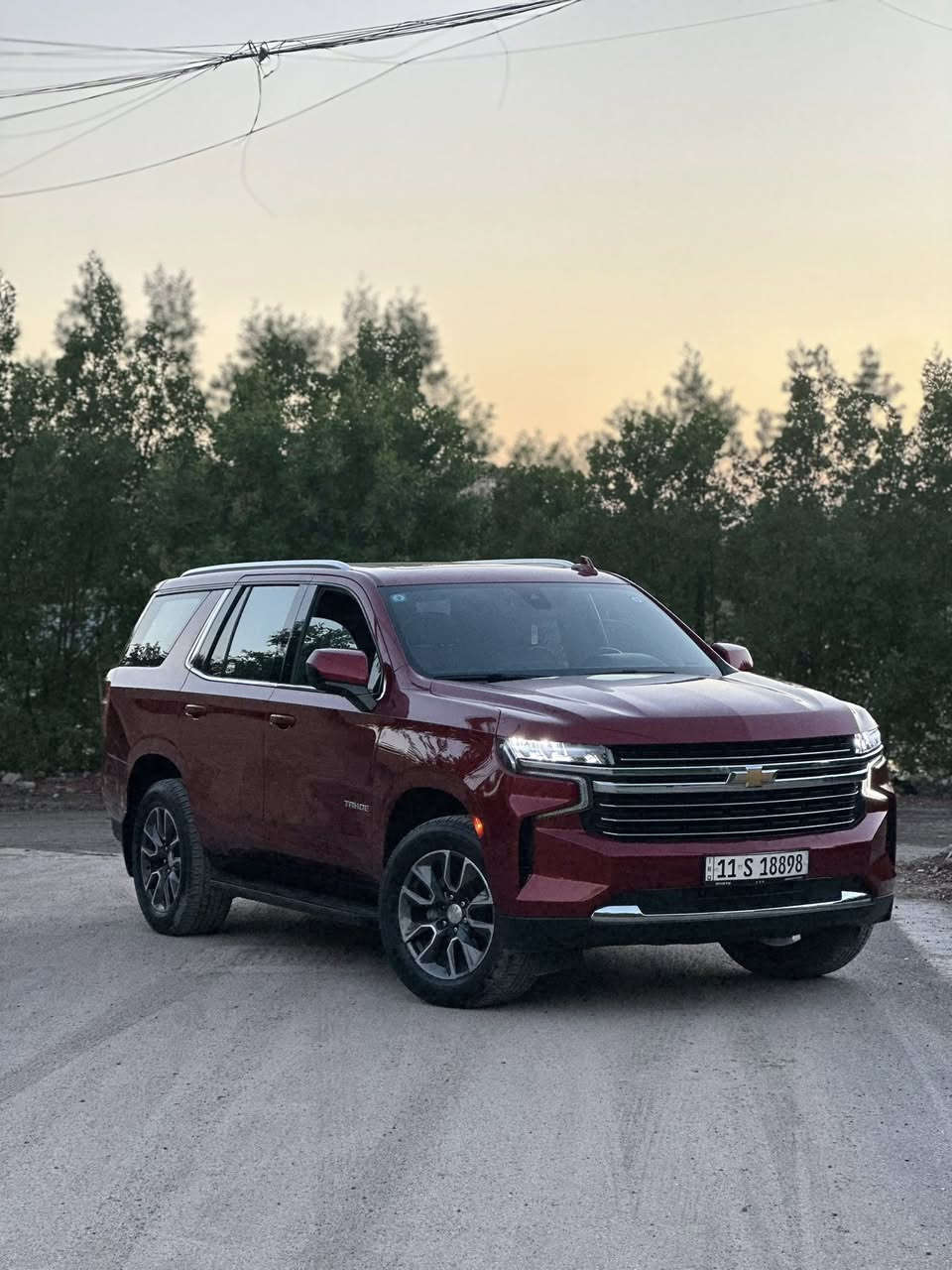 السلامعليكم تاهو 2021 للبيع
المواصفات:
1- بانوراما  
2- ثلاث وضعيات قيادة  
3- مستشعر اصطدام  
4- صندوق كهربائي  
5- مساعد قيادة (يستشعر السيارات أثناء الضباب)  
6- آبل كاربلاي  
7- مواصفات خير من الله بعد
ماشيه 66km  

الضرر:  
ثلاث قطع صبغ مع بارد (بدون دواخل).  
والسونار وصور الحادث موجودة بالمنشور أسفل ⬇️  

السيارة مدارينها على بنزين محسّن ودهن ممتاز.  

السعر:410 وبيها مجال  
المكان: بغداد – حي العلام

للاستفسار ***********
