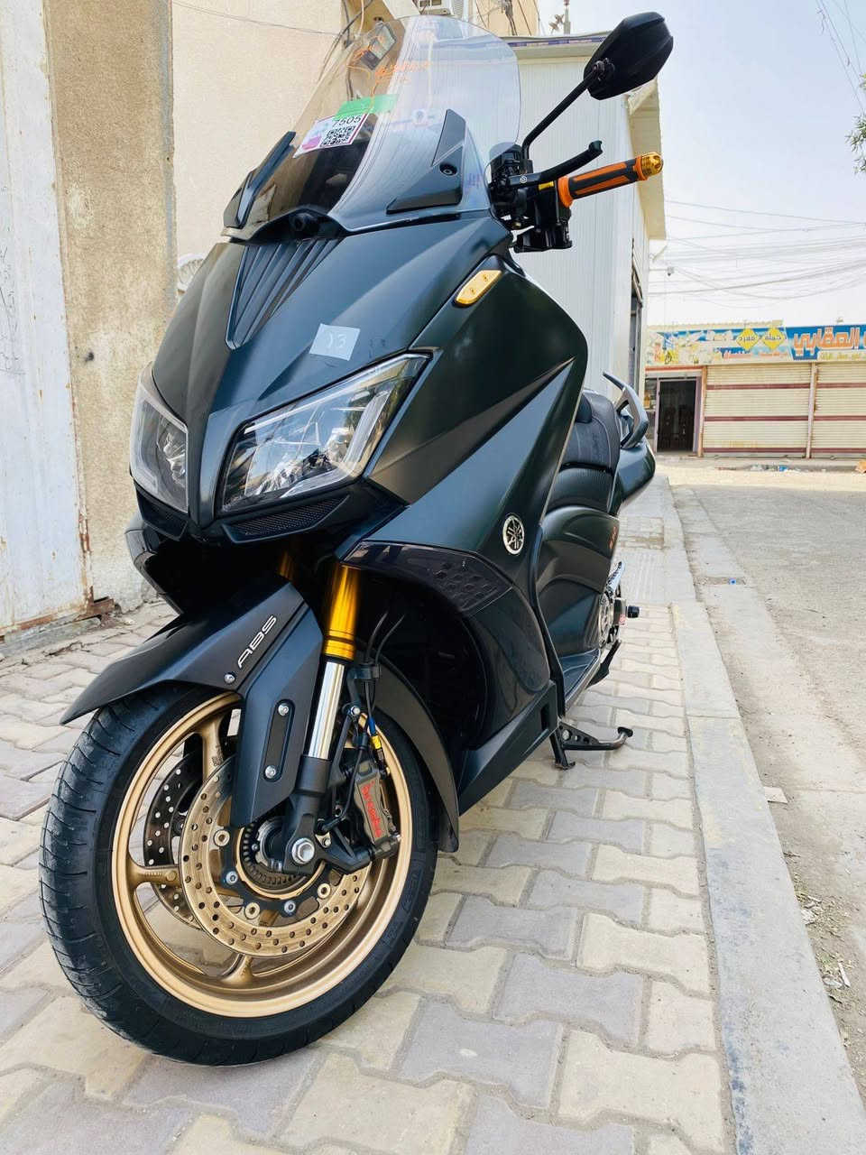 السلام عليكم.. TMAX 2017.. ايرون مااكس اعلى فئاا
مكفوله كفاله عامه شاشه و3 كامرات دشبول ابيض فجوج وعنابير برنمبو ايطالي تايرات اصلي ولدراجه كلها عل مزاد برغي ما مفتوح بيها وكاله بمعنى الكلمه
ماشيه 37  بغداد الشعب (***********)
