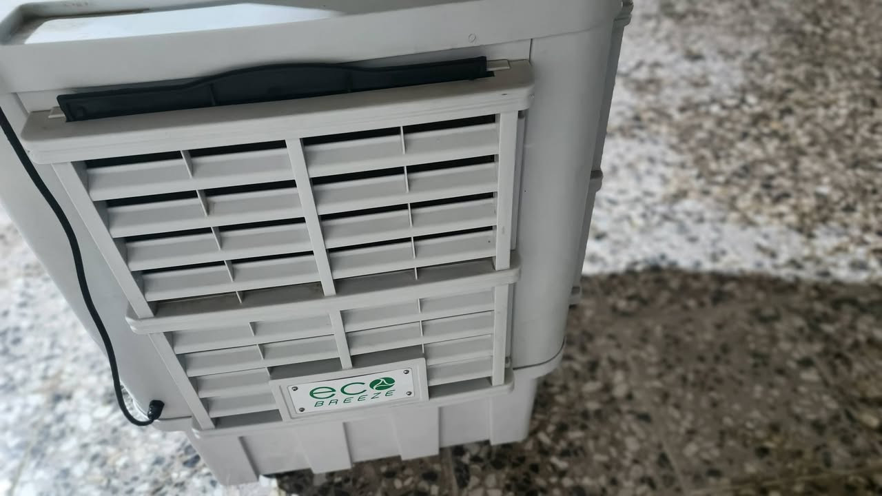 استخدام مرتين نظيفة جدا سعر مناسب 200 مجال بسيط حي الرحمه ***********
